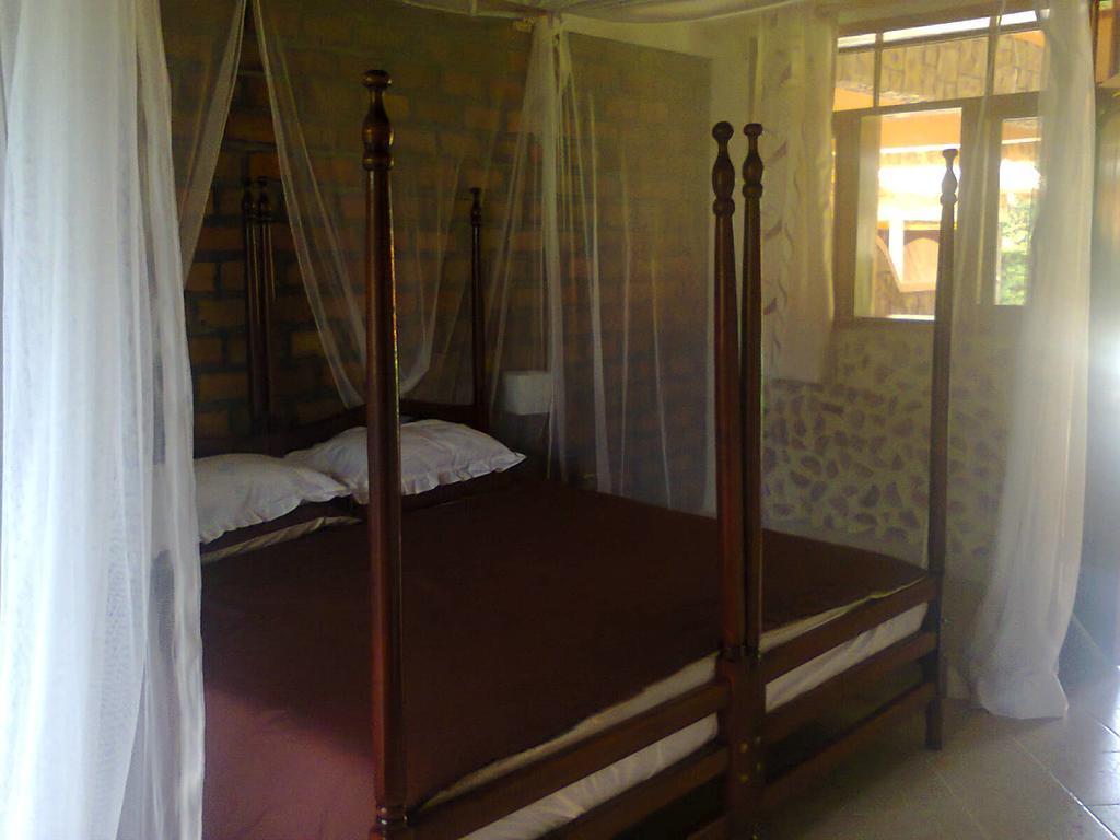 Secrets Guest House Entebbe Værelse billede